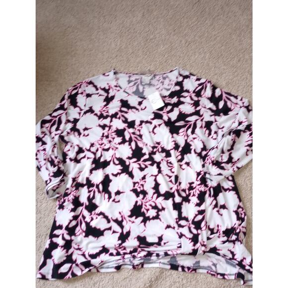 Cato NWT Floral Top 18/20 - Picture 1 of 3
